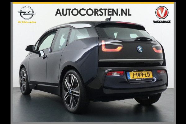 BMW i3 120Ah 42 kWh Navi Adaptive-Cruise+Stop&Go Multi-Media Camera Driving-assistent-plus 20"lmv File-Assistent Achteropkomend-Verkeer LED Elektr.Spiegels+Verwarmd Verwarming/koeling/navi via telefoon Executive Edition 120Ah 42 kWh Orig,NLse Auto 1e eigenaar Deze rappe BMW is ook heel veilig, licht en duurzaam dankzij Carbon en kunstof !