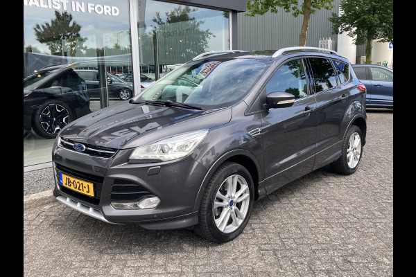 Ford Kuga 1.5 EcoBoost Titanium Plus Styling Pack iAWD 182pk/134kW Automaat | Trekhaak | Styling Pack! |  Xenon | Sony | Camera | Navi | Lane Assist | etc. etc.