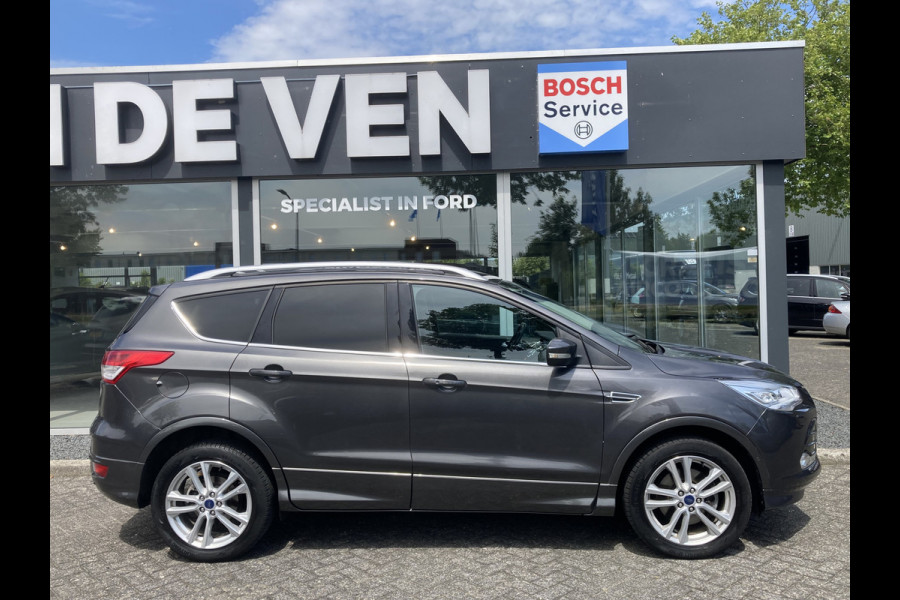 Ford Kuga 1.5 EcoBoost Titanium Plus Styling Pack iAWD 182pk/134kW Automaat | Trekhaak | Styling Pack! |  Xenon | Sony | Camera | Navi | Lane Assist | etc. etc.