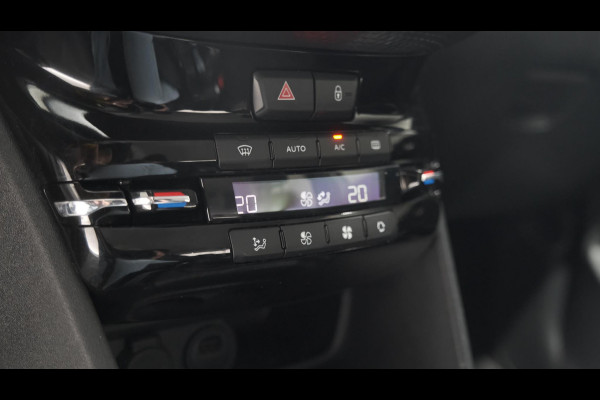 Peugeot 2008 PureTech 82 Signature | Navigatie | Parkeersensoren | Apple Carplay