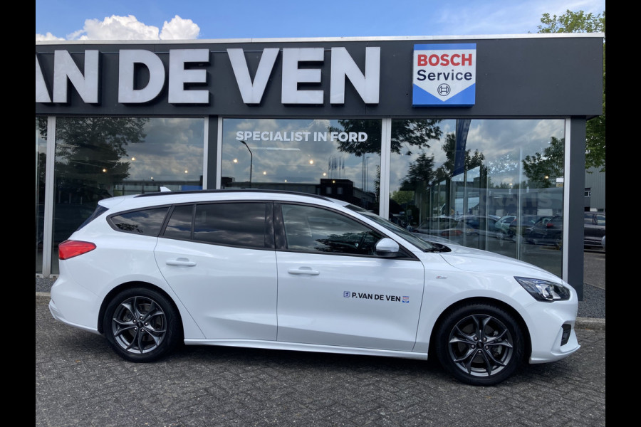 Ford FOCUS Wagon 1.0 EcoBoost ST Line Business 125pk/92kW 6-bak | Trekhaak | Winter Pack | Privacy Glass | LED | Navigatie | Carplay | etc. etc.