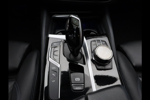 BMW 5 Serie 530e High Executive M-Sport HUD Panorama Stoel/Stuurwielverwarming 1e Eigenaar