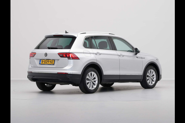 Volkswagen Tiguan 1.5 TSI 150pk DSG Life Business Navigatie Pdc Acc Lm Velgen