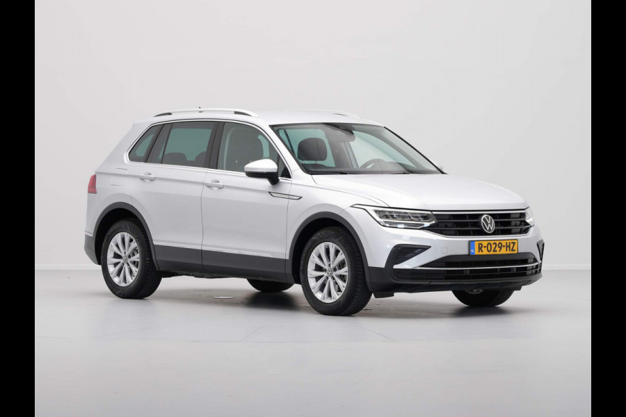 Volkswagen Tiguan 1.5 TSI 150pk DSG Life Business Navigatie Pdc Acc Lm Velgen