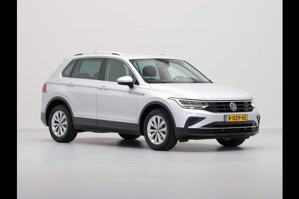 Volkswagen Tiguan 1.5 TSI 150pk DSG Life Business Navigatie Pdc Acc Lm Velgen