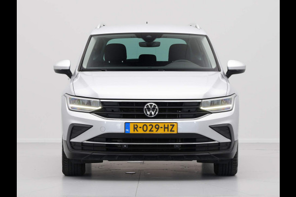 Volkswagen Tiguan 1.5 TSI 150pk DSG Life Business Navigatie Pdc Acc Lm Velgen