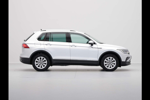 Volkswagen Tiguan 1.5 TSI 150pk DSG Life Business Navigatie Pdc Acc Lm Velgen