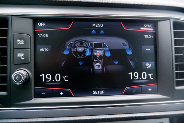 Seat León ST 1.5 TSI Xcellence Afn. trekhaak | Virtual | LED | Navi | PDC | Carplay | Clima