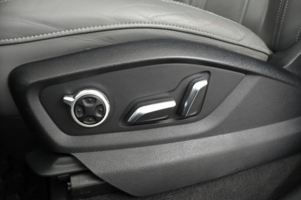 Audi Q7 3.0 TDI quattro S-line | Adaptive cruise | Nachtzicht | Panoramadak | Head-Up | 360 camera | | Bose | Trekhaak | Stoelverwarming | Matrix LED | Keyless | Leder | Achterbankverwarming | Navigatie