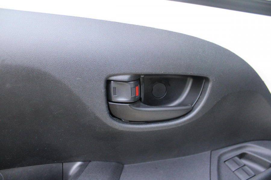 Peugeot 108 1.0 e-VTi Active | AIRCO | AUX/USB | BLUETOOTH AUDIO | LED DAGRIJVERLICHTING | MISTLAMPEN |