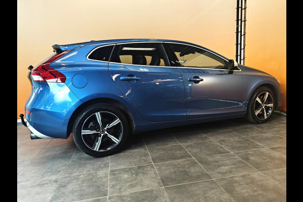 Volvo V40 2.0 T4 Business Sport navi lmv