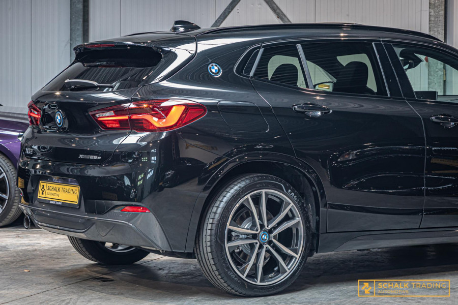 BMW X2 XDrive25e High Executive|M-sport|Pano|Leder|Cam|Garan