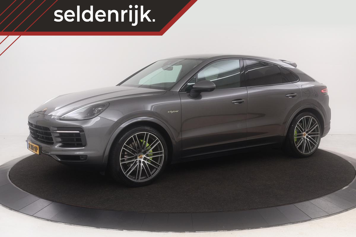 Porsche Cayenne Coupé 3.0 E-Hybrid | Adaptive cruise | Panoramadak | Head-Up | Bose | 360 camera | Leder | Carplay | Stoel & stuurverwarming | Navigatie | DAB | Memory | Keyless | Soft-Close