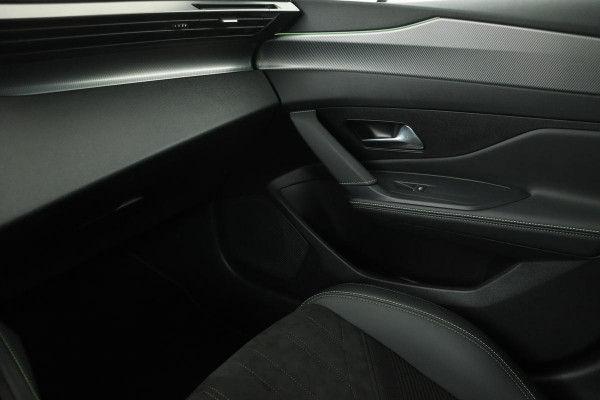 Peugeot 408 1.6 225 PHEV GT | Adaptive cruise | Stuurverwarming | Camera | Keyless | Alcantara | Sfeerverlichting | Full LED