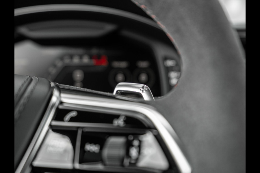 Audi RS7 Sportback 4.0 TFSI V8 Quattro | Keramisch | Head-up | Zwart optiek