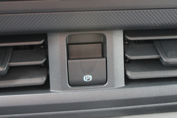 Ford Transit Custom 320 2.0 TDCI L2H1 Trend 150pk - 2x Schuifdeur - Carplay - Android - LED koplampen - Stoelverwarming - 70l tank - Rijklaar