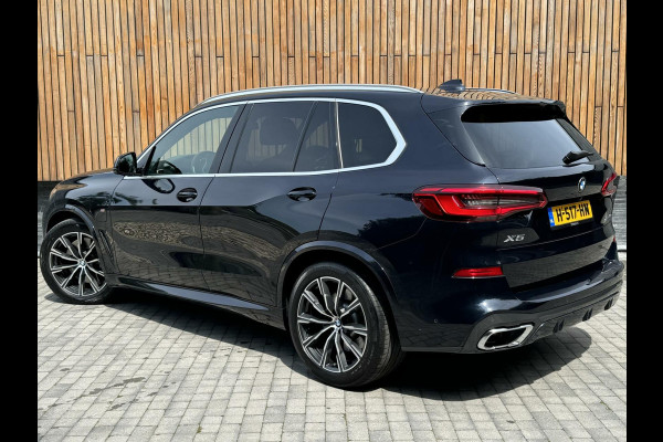 BMW X5 xDrive45e M-sport Navigatiesysteem | Comfortstoelen | Adaptive cruise control | Lane assist | Luchtvering | Camera | Compleet