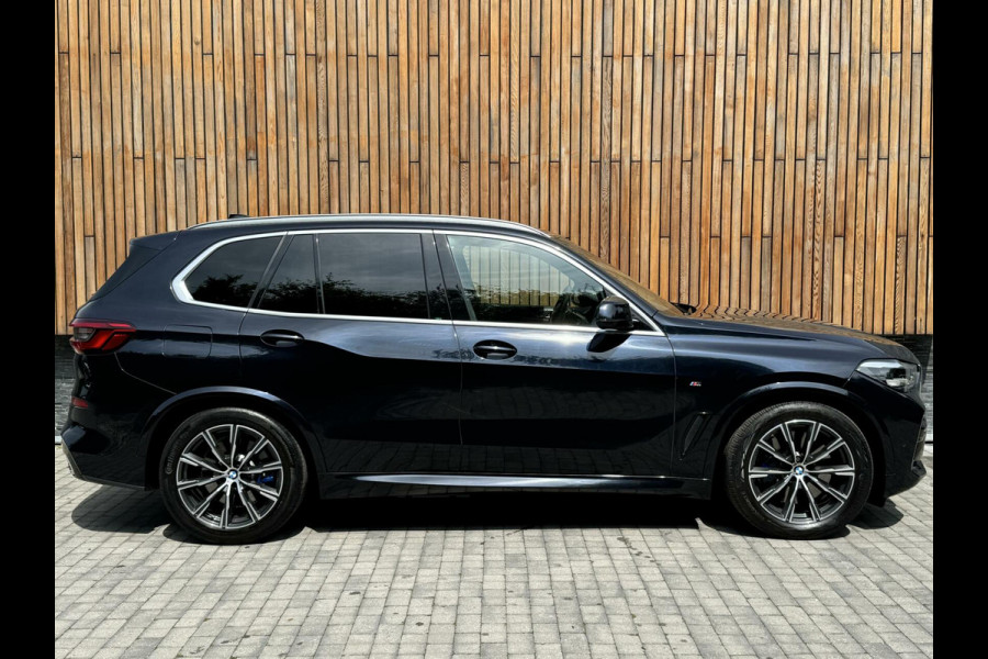 BMW X5 xDrive45e M-sport Navigatiesysteem | Comfortstoelen | Adaptive cruise control | Lane assist | Luchtvering | Camera | Compleet