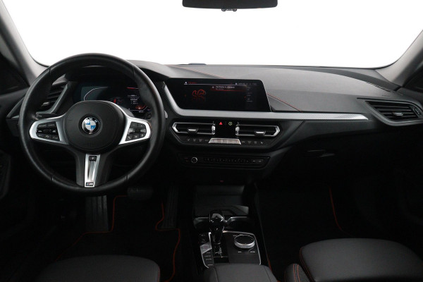 BMW 2 Serie Gran Coupé 218i Executive Edition Sport Automaat (NAVIGATIE, ADAPTIVE CRUISE, 1e EIGENAAR, DEALER ONDERHOUDEN)