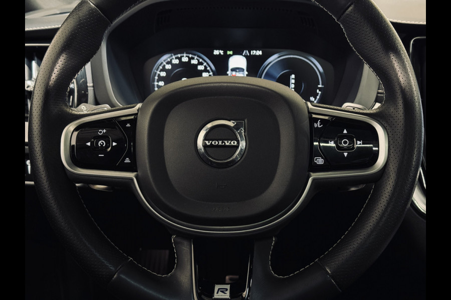 Volvo XC60 2.0 T8 AWD R-Design | Panorama | harman/kardon | HUD