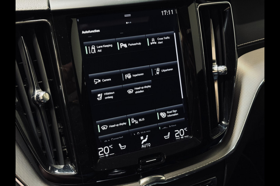 Volvo XC60 2.0 T8 AWD R-Design | Panorama | harman/kardon | HUD