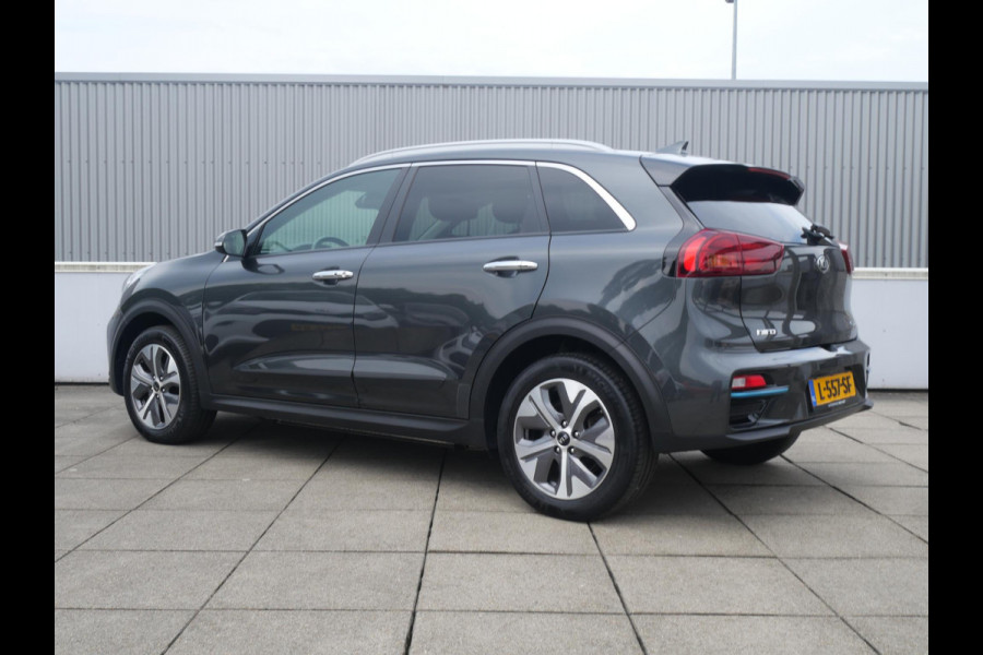 Kia e-Niro DynamicPlusLine 64 kWh | Schuif/kantel Dak | Navigatie | Achteruitrijcamera | Carplay | SEPP Subsidie € 2.000,- beschikbaar