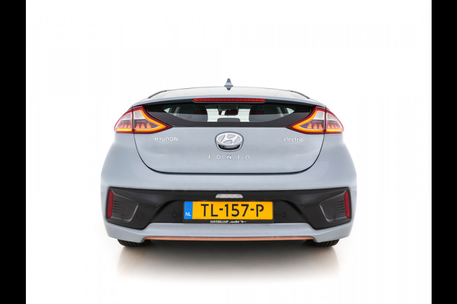 Hyundai IONIQ Comfort EV (INCL.BTW) *INFINITY-AUDIO | NAVI-FULLMAP | CAMERA | LANE-ASSIST | ADAPTIVE-CRUISE | KEYLESS | DAB+ | COMFORT-SEATS | 16"ALU*