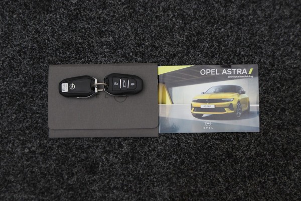 Opel Astra 1.2 Turbo Ultimate Panoramadak, Head-Up, 360° Camera, AGR-Sportstoel,  18"