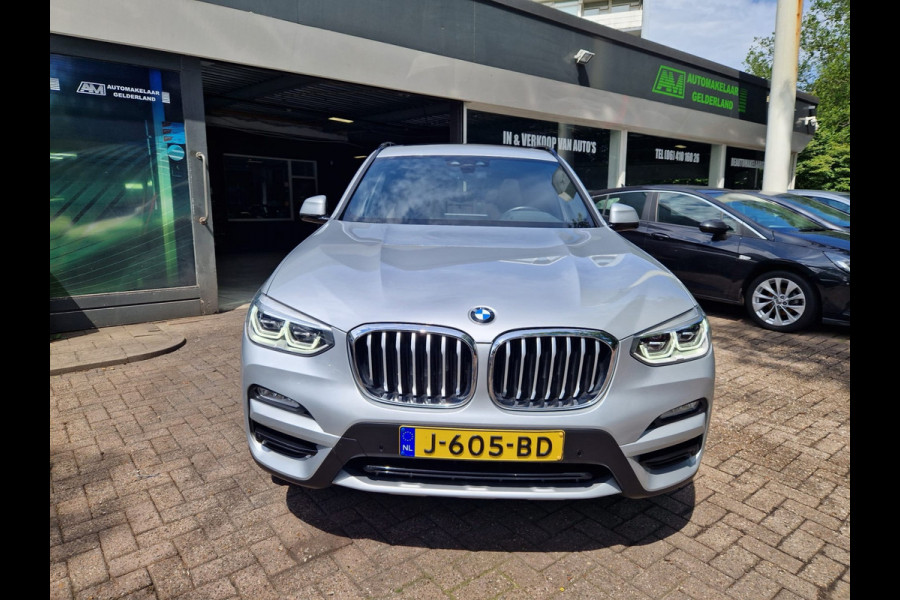 BMW X3 SDrive20i Launch Edition High Executive | AUTOMAAT | NL AUTO | PANO DAK | LEDER | DIGI COCKPIT | CAMERA | 12 MND GARANTIE |