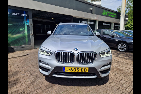 BMW X3 SDrive20i Launch Edition High Executive | AUTOMAAT | NL AUTO | PANO DAK | LEDER | DIGI COCKPIT | CAMERA | 12 MND GARANTIE |