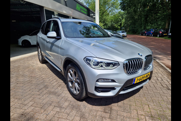 BMW X3 SDrive20i Launch Edition High Executive | AUTOMAAT | NL AUTO | PANO DAK | LEDER | DIGI COCKPIT | CAMERA | 12 MND GARANTIE |