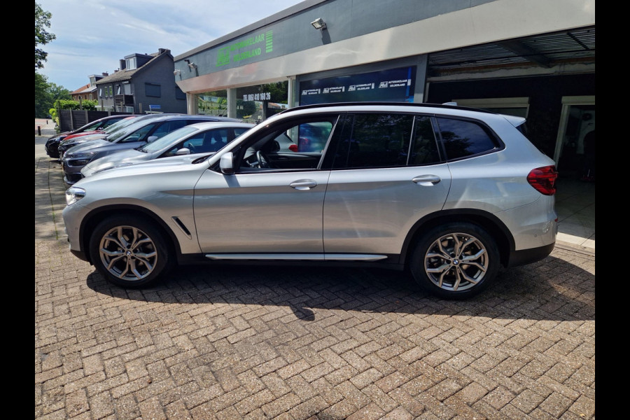 BMW X3 SDrive20i Launch Edition High Executive | AUTOMAAT | NL AUTO | PANO DAK | LEDER | DIGI COCKPIT | CAMERA | 12 MND GARANTIE |