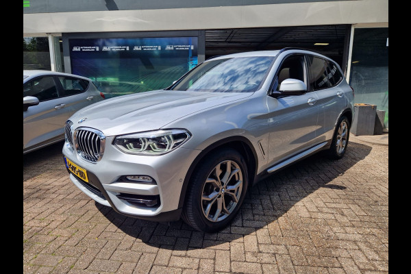 BMW X3 SDrive20i Launch Edition High Executive | AUTOMAAT | NL AUTO | PANO DAK | LEDER | DIGI COCKPIT | CAMERA | 12 MND GARANTIE |