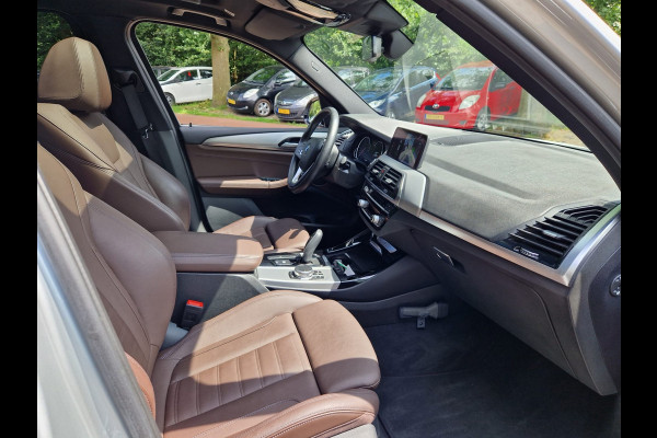 BMW X3 SDrive20i Launch Edition High Executive | AUTOMAAT | NL AUTO | PANO DAK | LEDER | DIGI COCKPIT | CAMERA | 12 MND GARANTIE |