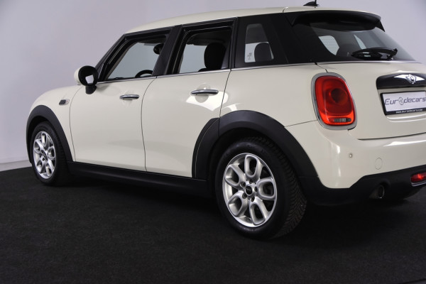 MINI Mini 1.5 Cooper *Navigatie*5-deurs*Stoelverwarming*Ambiente*