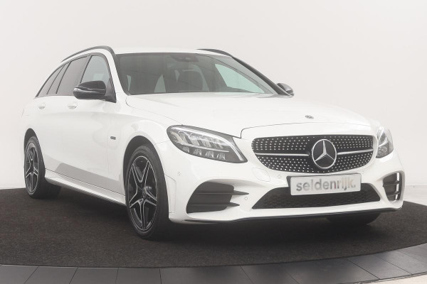 Mercedes-Benz C-Klasse 300 de AMG Night | Trekhaak | Carplay | Stoelverwarming | Memory | Sfeerverlichting | Half leder | Park Assist | Full LED