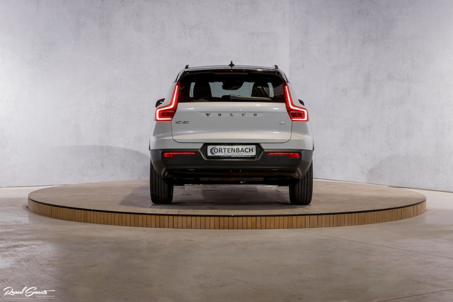 Volvo XC40 1.5 T4 Recharge R-Design Expression | Panorama | Memory-stoelen | Camera