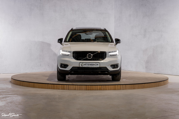 Volvo XC40 1.5 T4 Recharge R-Design Expression | Panorama | Memory-stoelen | Camera