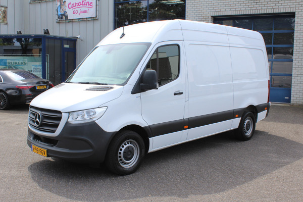 Mercedes-Benz Sprinter 317 CDI L2H2 RWD MBUX met camera, Airbag bijrijder, Etc.