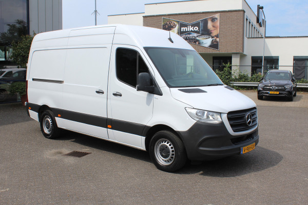 Mercedes-Benz Sprinter 317 CDI L2H2 RWD MBUX met camera, Airbag bijrijder, Etc.