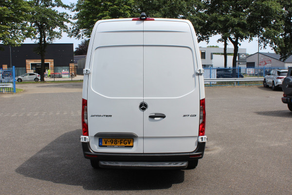 Mercedes-Benz Sprinter 317 CDI L2H2 RWD MBUX met camera, Airbag bijrijder, Etc.