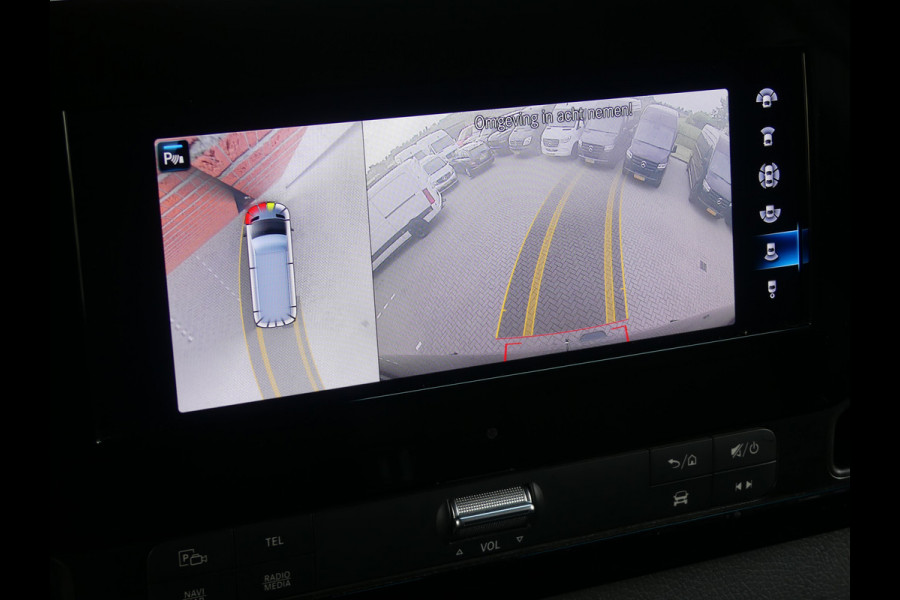 Mercedes-Benz Sprinter 319 CDI V6 L2H2 Trekhaak/Camera/PDC/Groot Navigatie