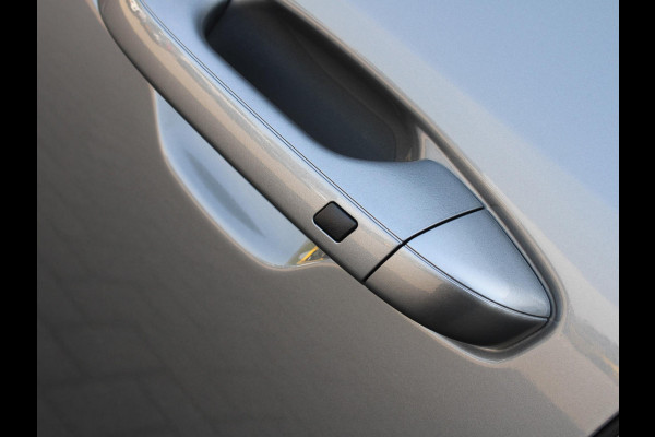 Kia Niro 1.6 GDi Hybrid ExecutiveLine Schuif-/kanteldak | 18”LMV | Stoel koeling+verwarming | Harman Kardon | LED | Bestelbaar | Snel leverbaar