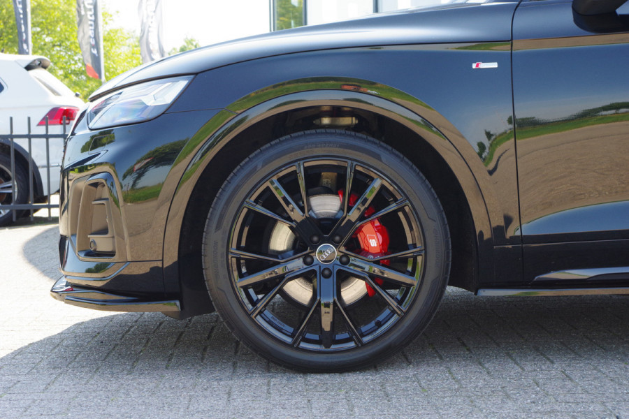 Audi Q5 55 TFSI e 367 PK S-Line Edition Competition Plug-In Hybride, Luchtvering, Elek. Trekhaak, Panoramadak, Tour-Pakket