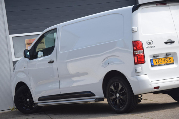 Toyota ProAce Worker 2.0 D-4D Black Line Automaat / Leer / Spoiler / Sidebars / Trekhaak