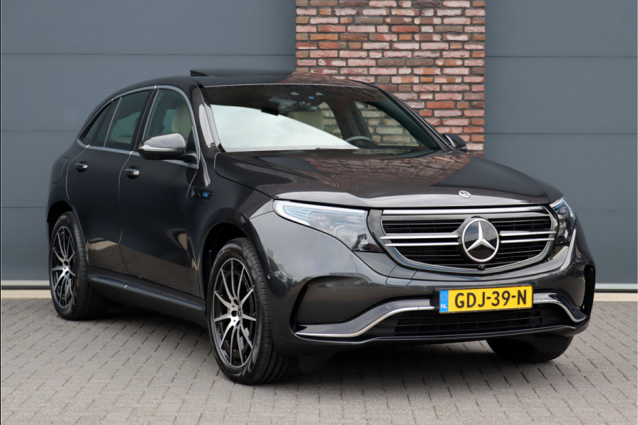 Mercedes-Benz EQC 400 4-MATIC AMG Line 80 kWh | Schuifdak | Distronic+ | Memory | Verwamd Stuurwiel | Stoelventilatie | HUD | Keyless Go | Surround Camera | Rijassistentiepakket |