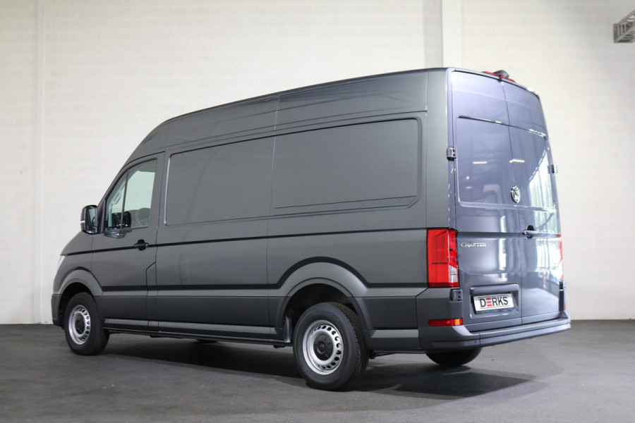 Volkswagen Crafter 2.0 TDI 177pk L3 H3 Automaat Airco Navigatie Camera Led Chauffeurstoel