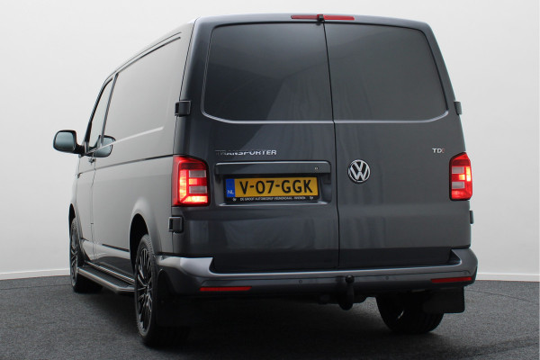 Volkswagen Transporter 2.0 TDI DSG 150 PK L2H1 Airco, Camera, ACC, Apple Carplay, Standkachel, Trekhaak, 18''