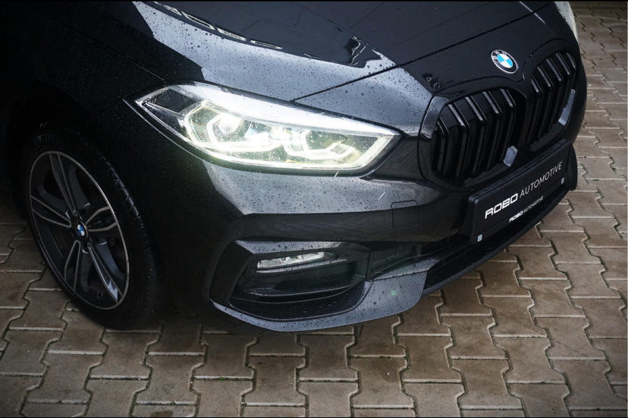 BMW 1-serie 118i Executive Ed. Sport | Virtual Dash | Apple Carplay | Leer | Led | Keyless | Stoelverwarming | PDC | Shadow Line | Automaat | Sport Stoel/Stuur | BTW | Aut. Airco | Cruise Control |