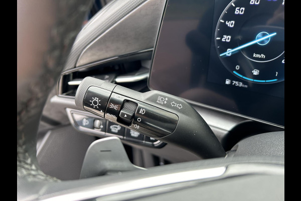 Kia Niro 1.6 GDi Hybrid ExecutiveLine Automaat | Harman/Kardon | Leder | Schuif-/Kanteldak | Camera | Navi | 18" Velgen | Stoelverkoeling | Apple CarPlay/Android Auto | Stuur-/Stoelverwarming | Key-Less | Clima | PDC | Cruise | LED |